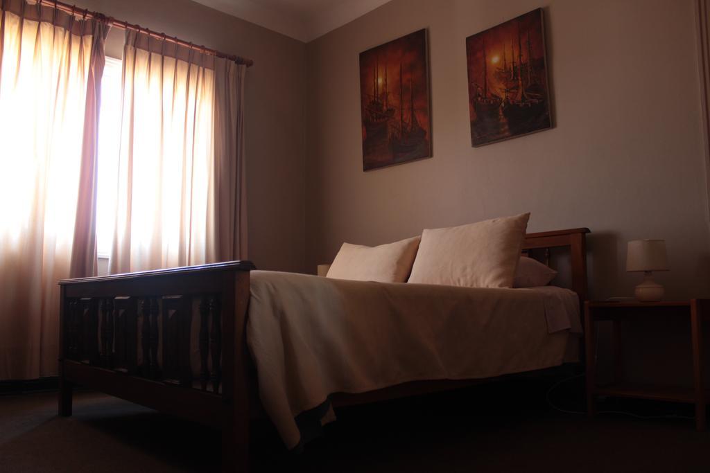Alhambra Hotel Сан Антонио Стая снимка